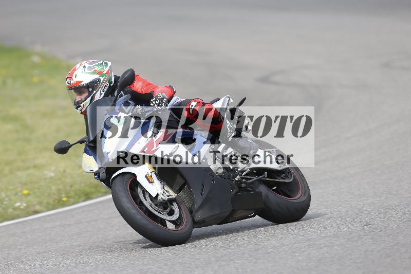 /09 19.04.2026  Caremotion get faster ADR/Gruppe gruen/9